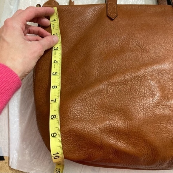 Madewell weathered brown leather tote bag - Picture 5 of 14